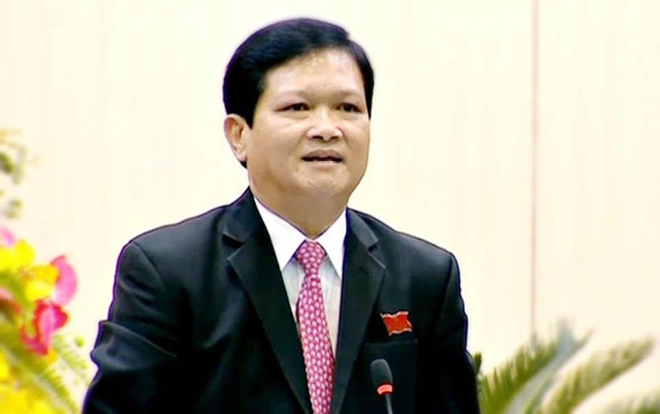 "Doanh nghiệp thao túng không được thì dùng thủ đoạn bôi nhọ lãnh đạo" - 2
Ông Nguyễn Nho Trung - Phó Chủ tịch HĐND TP Đà Nẵng: Hứa, nói rồi không làm thì cũng như không. Ở nhiều nước người ta còn có cả văn hóa từ chức”.