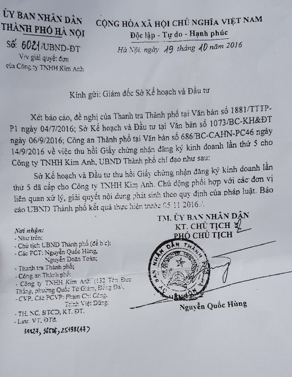 Thanh tra Chính phủ đề nghị Hà Nội giải quyết vụ lùm xùm thu hồi giấy phép đăng ký kinh doanh - 2
Sự việc ồn ào bắt đầu từ khi UBND TP Hà Nội chỉ đạo Giám đốc Sở Kế hoạch và Đầu tư Hà Nội thu hồi Giấy chứng nhận đăng ký kinh doanh lần 5 của Công ty TNHH Kim Anh.