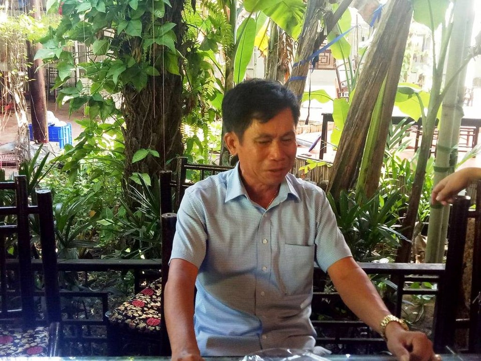 Vụ đột ngột thu hồi đất quốc phòng: Giám đốc doanh nghiệp bật khóc - 1 Ông Nguyễn Trọng Khải, Giám đốc Công ty TNHH Thương mại và chuyển giao công nghệ K&H đã bật khóc khi chia sẻ với PV về việc phải nhận quyết định bàn giao đất