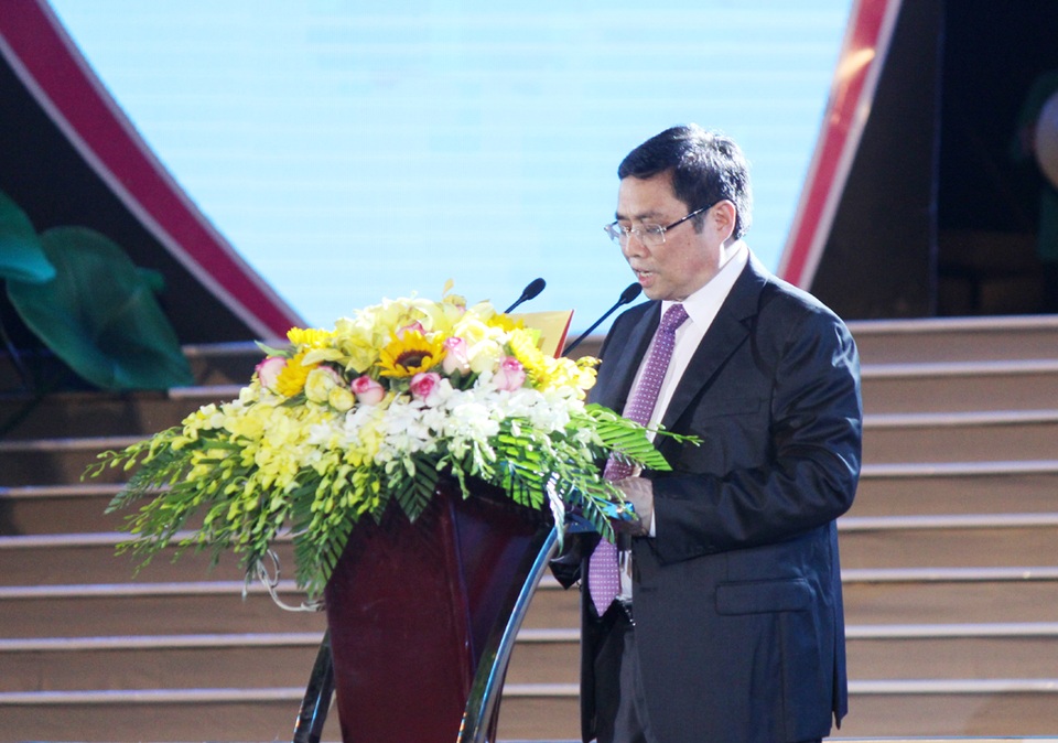 Nghệ An - Xứng đáng quê hương “Nghĩa trọng tình cao” - 2 Ông Phạm Minh Chính - Trưởng ban Tổ chức Trung ương: Con người Chủ tịch Hồ Chí Minh là sự kết hợp hài hoà, phong phú, bền chặt nhiều phẩm chất cao quý...