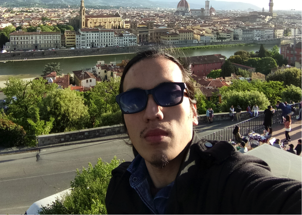 Camera selfie góc rộng OPPO F3: Mở ra giải pháp selfie mới - 3
...và góc thường, bạn chỉ thấy mặt bạn là chính