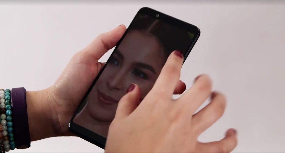 Những smartphone màn hình tràn viền sắp bán tại Việt Nam - 4 Những smartphone màn hình tràn viền sắp bán tại Việt Nam - 4