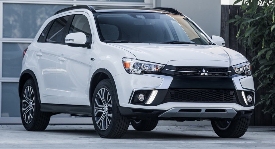 Mitsubishi giới thiệu Outlander Sport 2018 - 1
Outlander Sport hiện là mẫu xe bán chạy nhất của Mitsubishi tại Mỹ