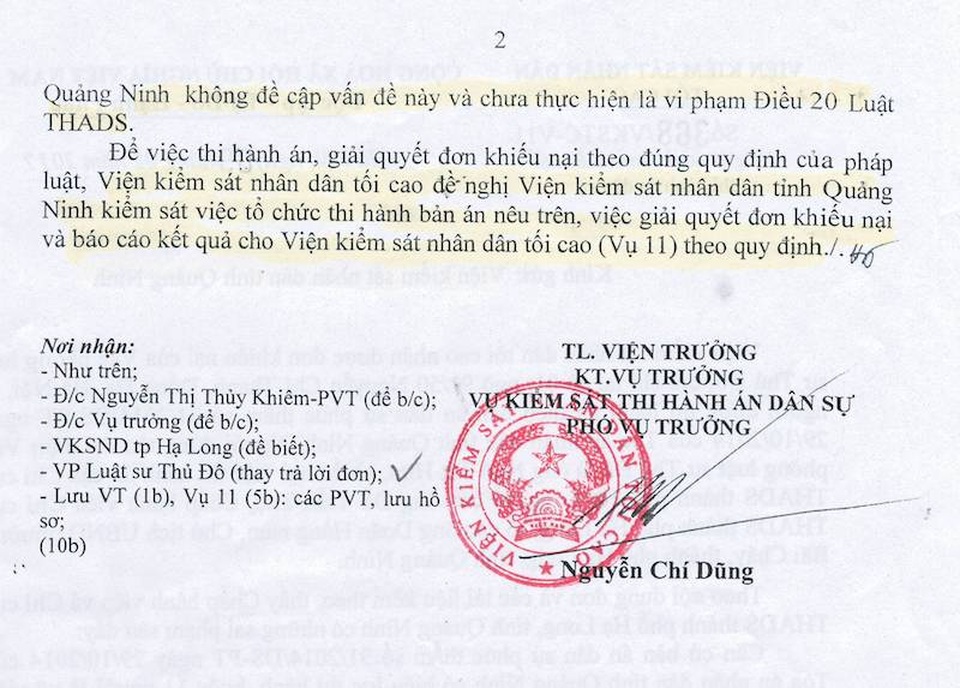 Quảng Ninh: VKSND Tối cao xác định sai phạm trong vụ thi hành án kiểu “sống chết mặc bay” - 2
VKSND Tối cao xác định sai phạm trong vụ thi hành án kiểu “sống chết mặc bay”.