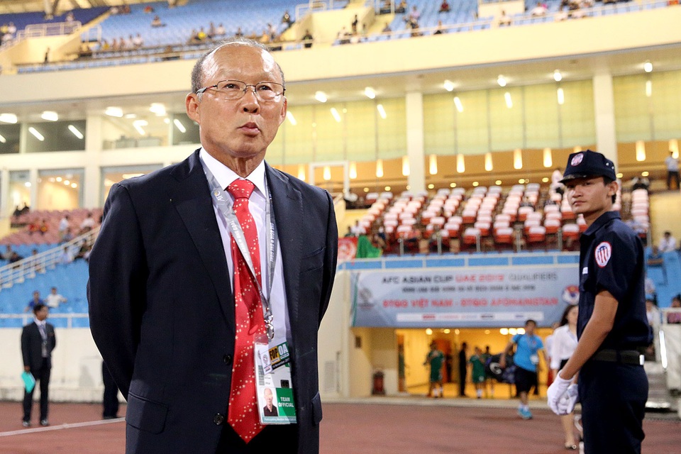 AFC nói gì về màn ra mắt của HLV Park Hang Seo? - 1
HLV Park Hang Seo chưa để lại dấu ấn trong ngày ra mắt đội tuyển Việt Nam - Ảnh: Gia Hưng
