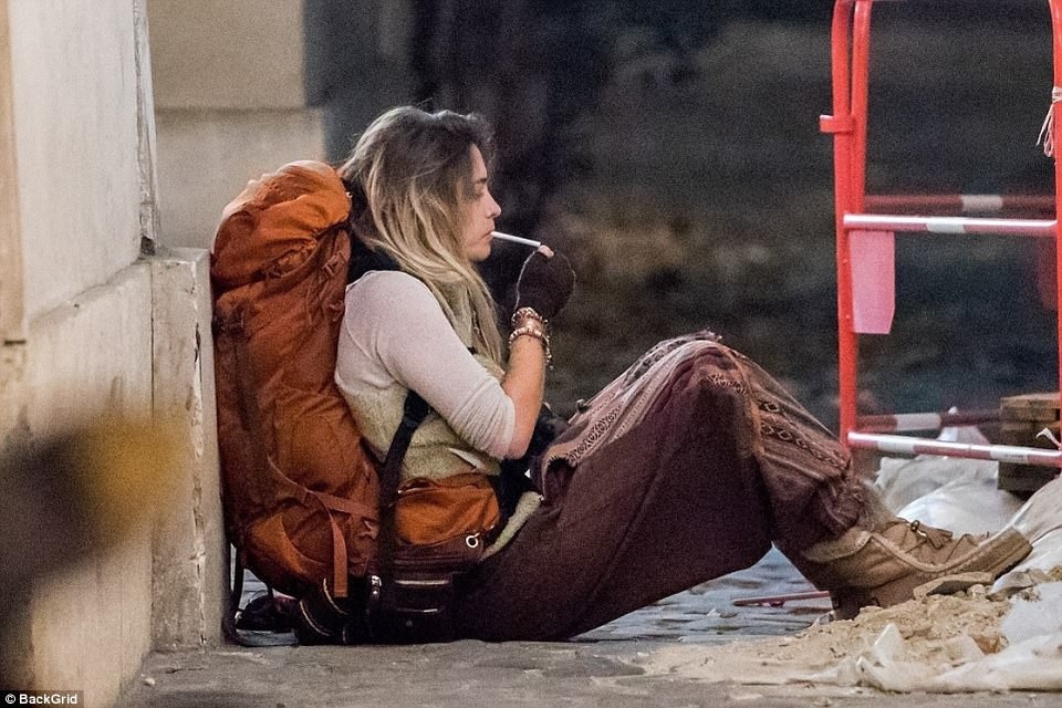  Paparazzi discovered Paris Jackson as she sat on the sidewalk smoking a cigarette in Paris, France on December 2 