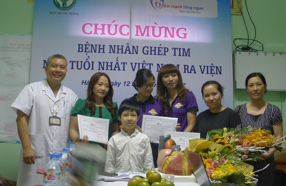 Bệnh nhân ghép tim nhỏ tuổi nhất Việt Nam được ra viện - 5 Bệnh nhân ghép tim nhỏ tuổi nhất Việt Nam được ra viện - 5