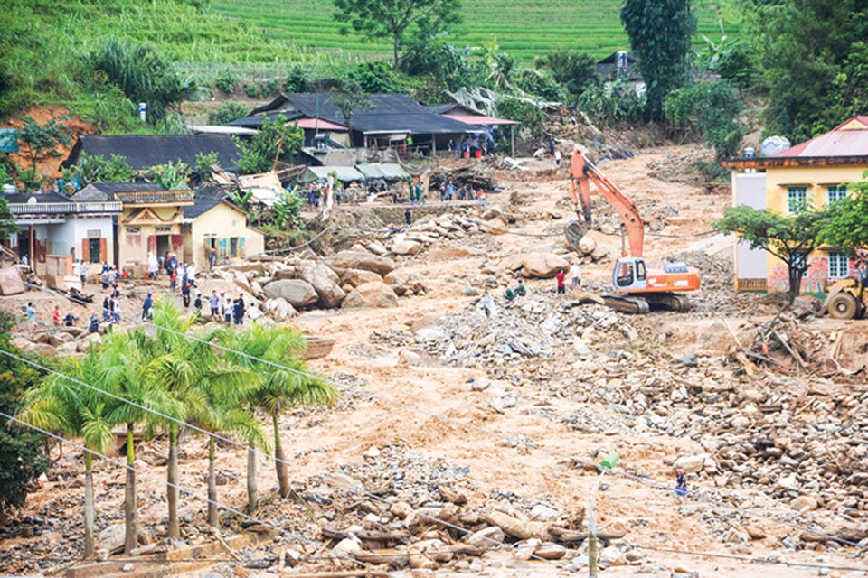 Mù Cang Chải - Cơn lũ qua đi, tình yêu thương còn lại - 2 Mù Căng Chải tan hoang sau lũ