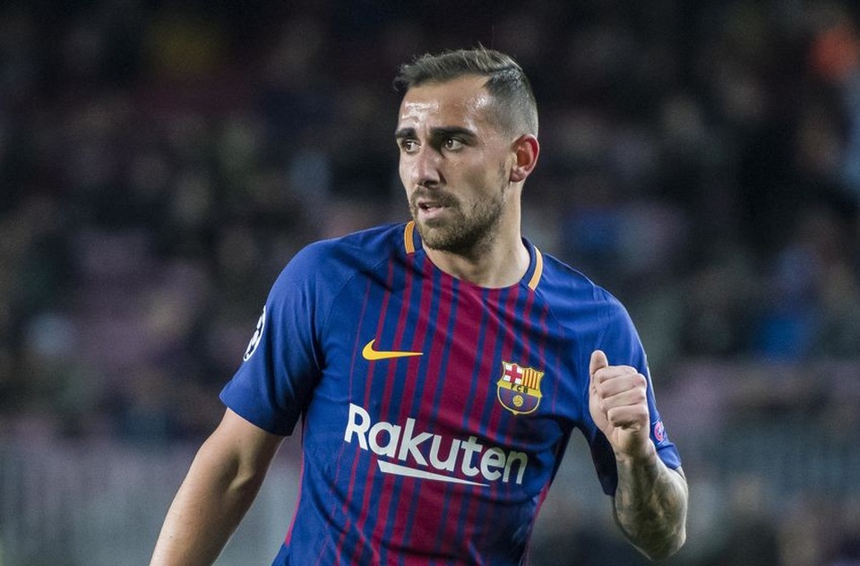 Paco Alcacer khó lòng có thể cạnh tranh vị trí tiền đạo cắm ở đội tuyển Tây Ban Nha nếu như không được đá chính ở Barcelona. Dù vậy, để chen chân vào đội hình Los Blaugrana là nhiệm vụ quá khó khăn. Do đó, nếu muốn tham dự World Cup 2018, bằng mọi giá anh phải đào tẩu khỏi Nou Camp.