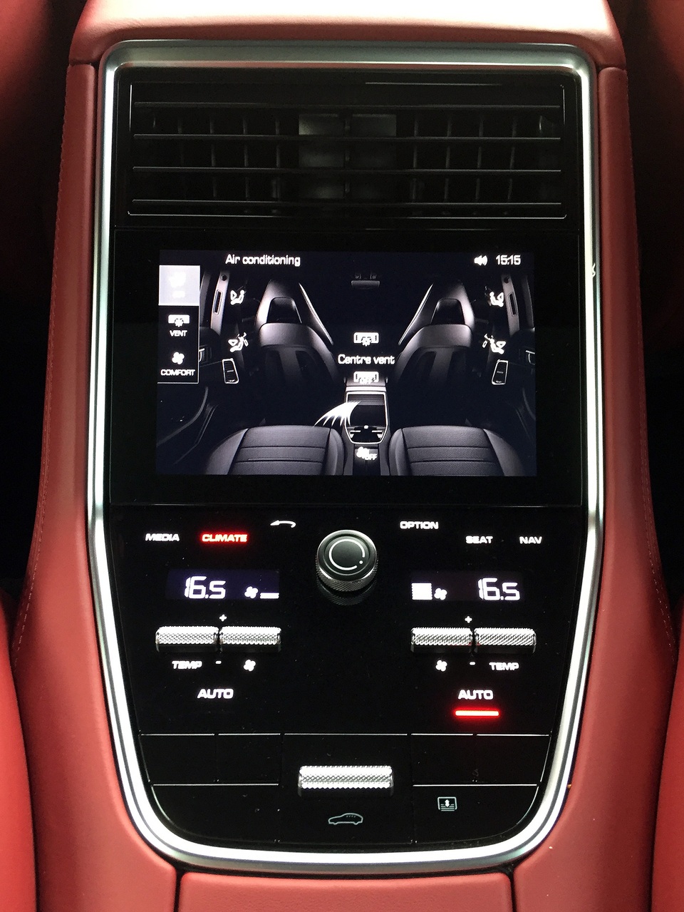 Porsche Panamera 4S - Sự thách thức ngọt ngào - 5 Và ở hàng ghế sau