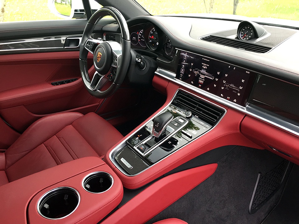 Porsche Panamera 4S - Sự thách thức ngọt ngào - 3 Khoang lái của Panamera thế hệ thứ hai