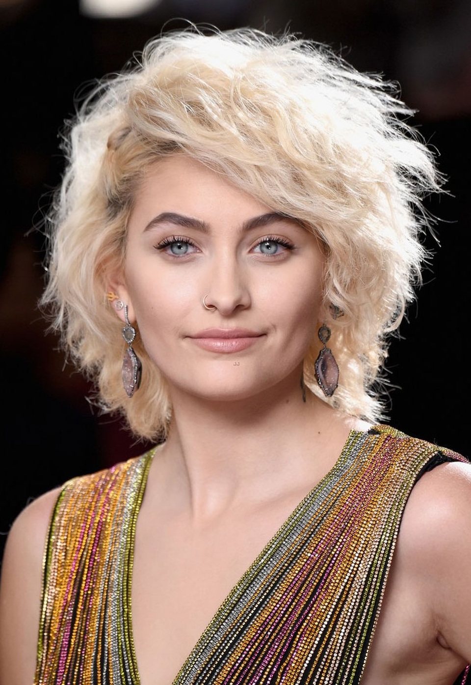 Con gái Michael Jackson quyến rũ "khó cưỡng" tại Grammy 2017 - 8