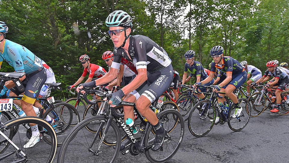 “Nổi da gà” với hình ảnh bắp chân gân guốc của cua rơ Tour de France - 2 Pawel Poljanski hiện đang đứng thứ 75 trên BXH chung