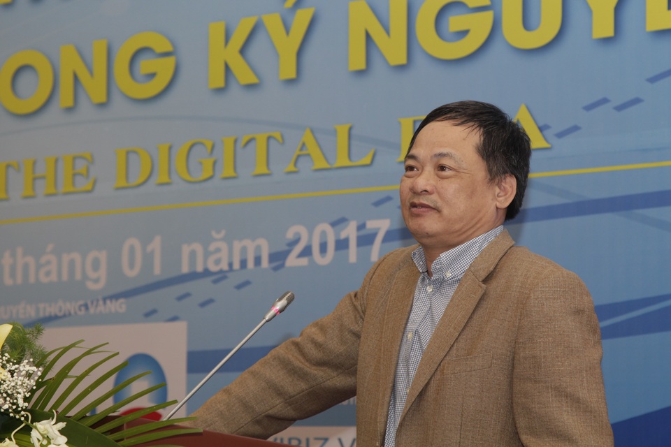 Định vị thương hiệu trong thế giới dư thừa thông tin số - 1 PGS.TS Nguyễn Quốc Thịnh (Ảnh: Quang Hiếu)