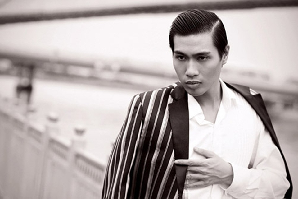 Để tiếp tục nuôi dưỡng đam mê người mẫu, Phạm Đức Long phải kinh doanh đồ ăn online dù thu nhập không cao là bao.