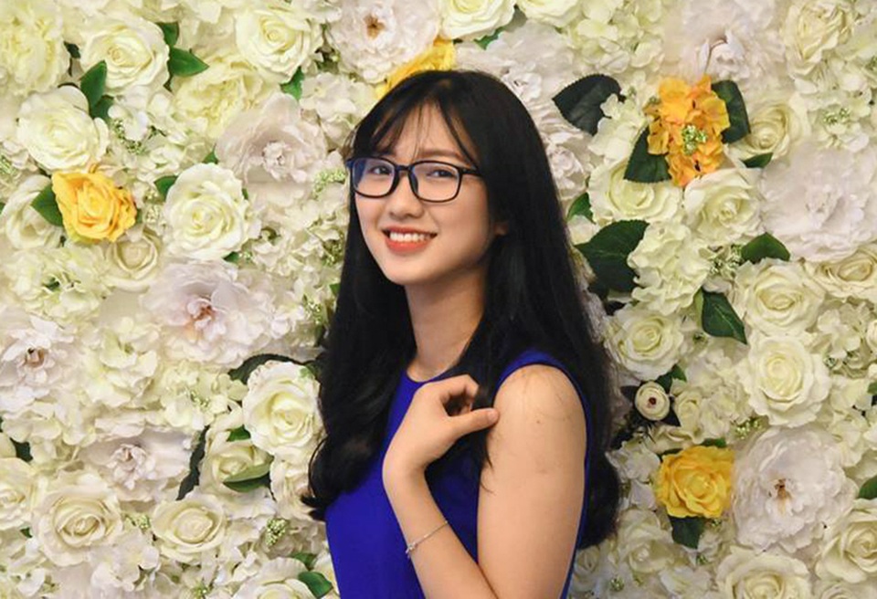 Nữ sinh 19 tuổi chuẩn “con nhà người ta”: vừa đẹp, vừa giỏi, vừa duyên - 3 Vừa học giỏi, vừa xinh đẹp lại có tài ăn nói duyên dáng, Mỹ được nhiều bạn trẻ ngưỡng mộ.
