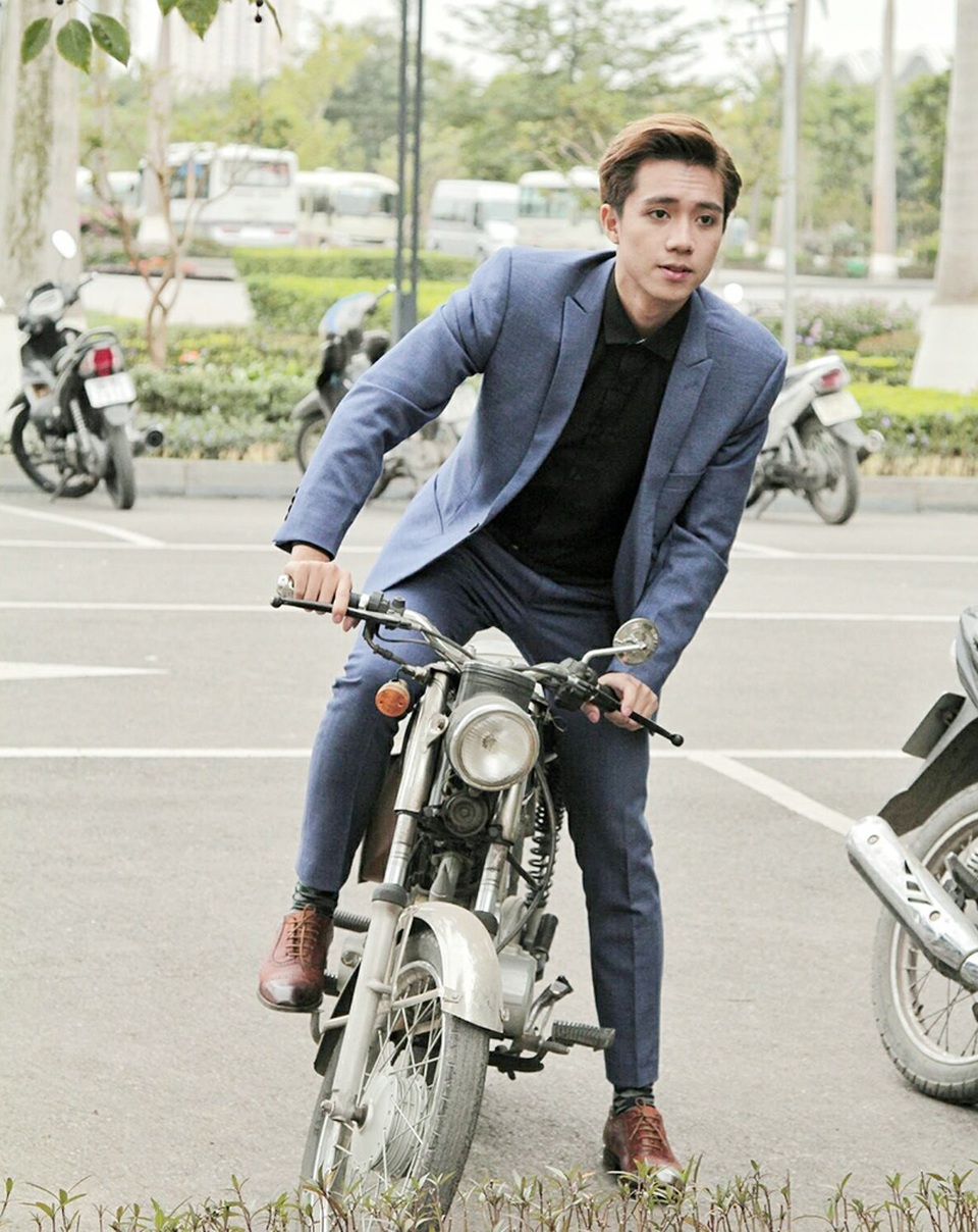 Chàng trai có ngoại hình được ví như "bản sao" ca sĩ Soobin Hoàng Sơn - 8 Chàng trai có ngoại hình được ví như "bản sao" ca sĩ Soobin Hoàng Sơn - 8