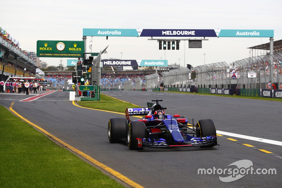 Lewis Hamilton có pole đầu tiên trong mùa giải F1 2017 - 3 Lewis Hamilton có pole đầu tiên trong mùa giải F1 2017 - 3