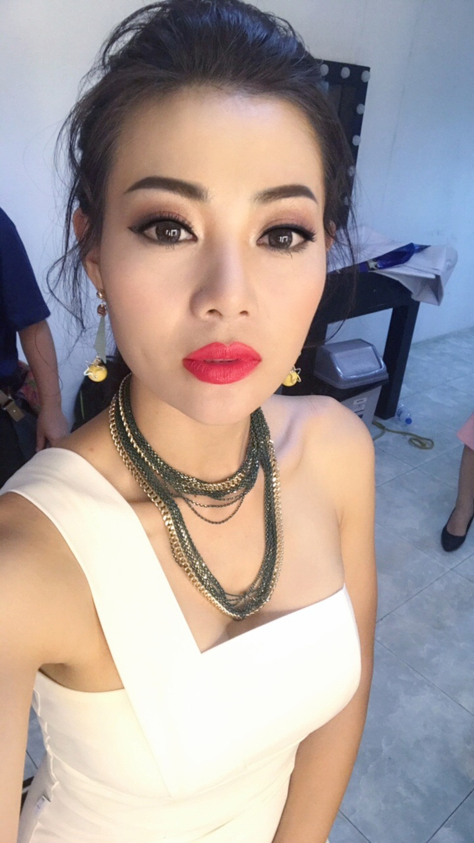 Phan Hương “Người phán xử”: “Với tôi, NSND Hoàng Dũng còn hơn cả một người bố” - 9 Phan Hương “Người phán xử”: “Với tôi, NSND Hoàng Dũng còn hơn cả một người bố” - 9