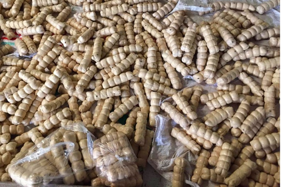 Phát hiện chả đòn chay sử dụng hàn the - 1 Số chả chay chứa hàn the tại cơ sở ông Hồ Văn Hà