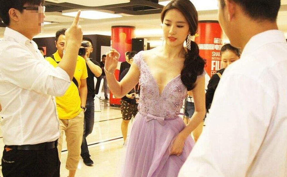 Mê mẩn trước nhan sắc vạn người mê của "thần tiên tỉ tỉ" Lưu Diệc Phi - 15