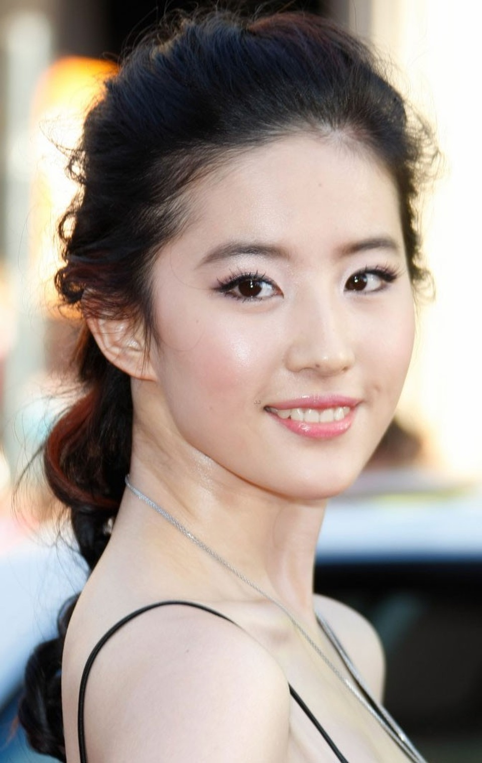 Lưu Diệc Phi được chọn vào vai Hoa Mộc Lan phiên bản Hollywood - 3 Lưu Diệc Phi được chọn vào vai Hoa Mộc Lan phiên bản Hollywood - 3