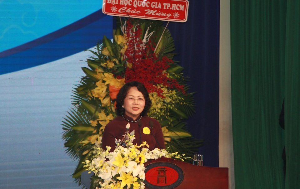 Trường ĐH Nhân văn TP.HCM vinh danh 60 cựu sinh viên tiêu biểu - 1 Phó Chủ tịch nước Đặng Thị Ngọc Thịnh, cựu sinh viên trường ĐH Khoa học Xã hội & Nhân văn TP.HCM phát biểu tại lễ kỷ niệm 60 năm thành lập trường