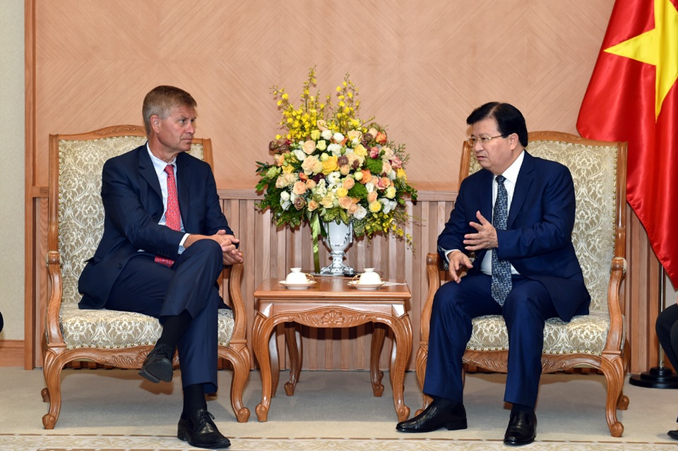 "Không đánh đổi môi trường lấy phát triển kinh tế!" - 1 Phó Thủ tướng Trịnh Đình Dũng cho biết, Việt Nam đã đặt ra hướng phát triển xanh, thân thiện với môi trường (Ảnh: VGP).