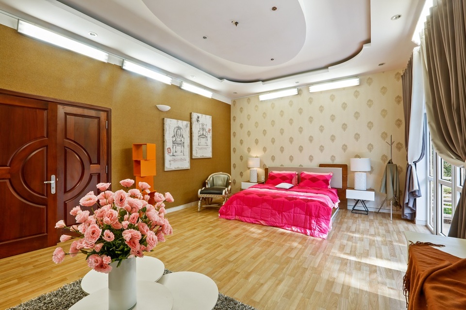 "Soi" biệt thự xa hoa - nhà chung của dàn chân dài Next Top 2017 - 10