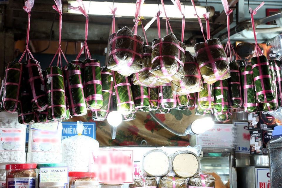 Liên tiếp bắt giữ nhiều vụ sản xuất giò, chả bẩn - 1 Để đảm bảo sức khỏe, người tiêu dùng nên chọn mua giò, chả tại các cơ sở có uy tín, nguồn gốc rõ ràng.