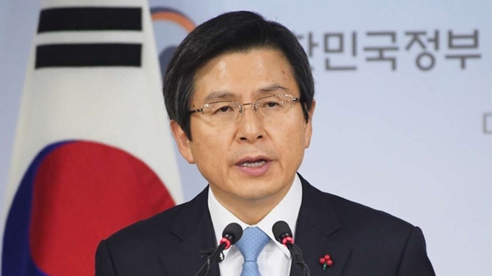 Chính trường Hàn Quốc chưa “lặng sóng” - 1 Quyền Tổng thống kiêm Thủ tướng Hàn Quốc Hwang Kyo-ahn.