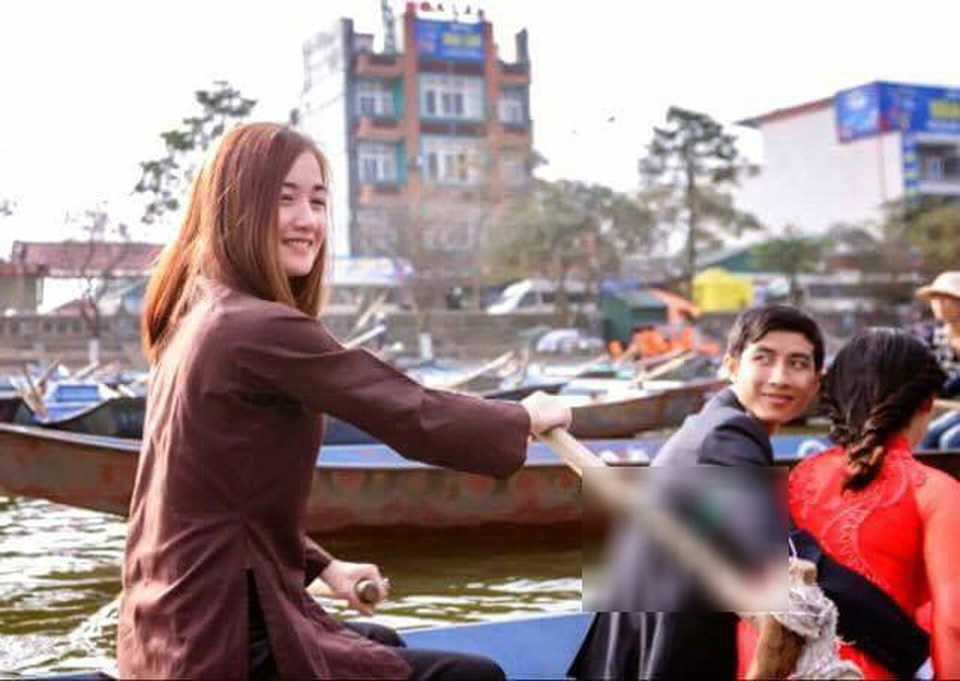 Chỉ với 1 bức ảnh, hai cô gái này đã "nổi như cồn" trên mạng xã hội - 1 Chỉ với 1 bức ảnh, hai cô gái này đã "nổi như cồn" trên mạng xã hội - 1