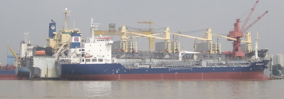 Tìm thấy 9 thi thể thuyền viên mất tích, khám nghiệm tàu Petrolimex 14 - 3 Tàu Petrolimex 14 (ảnh: TCT Hóa dầu Petrolimex)