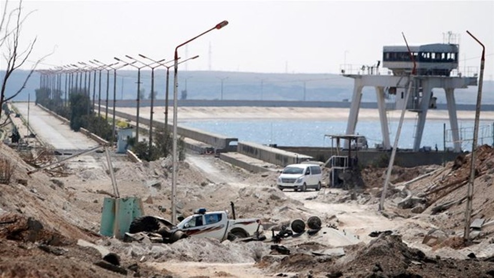 Syria: Lực lượng do Mỹ hậu thuẫn tái chiếm thành phố Tabqa - 1 Syria: Lực lượng do Mỹ hậu thuẫn tái chiếm thành phố Tabqa - 1