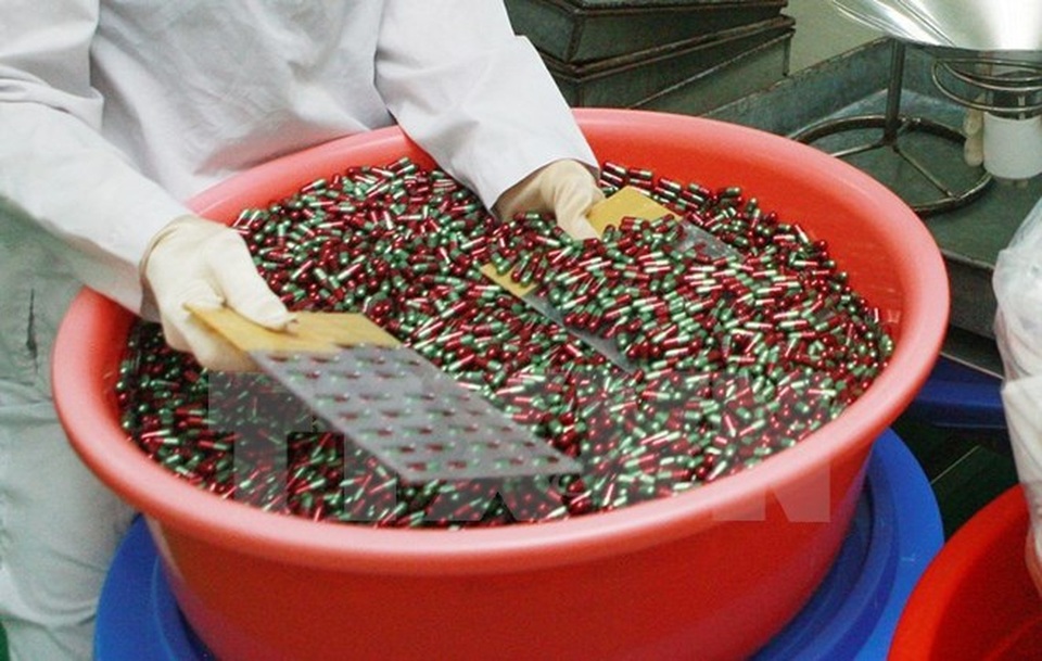 Sản xuất thuốc tại một cơ sở trong nước. (Ảnh: TTXVN/Vietnam+)