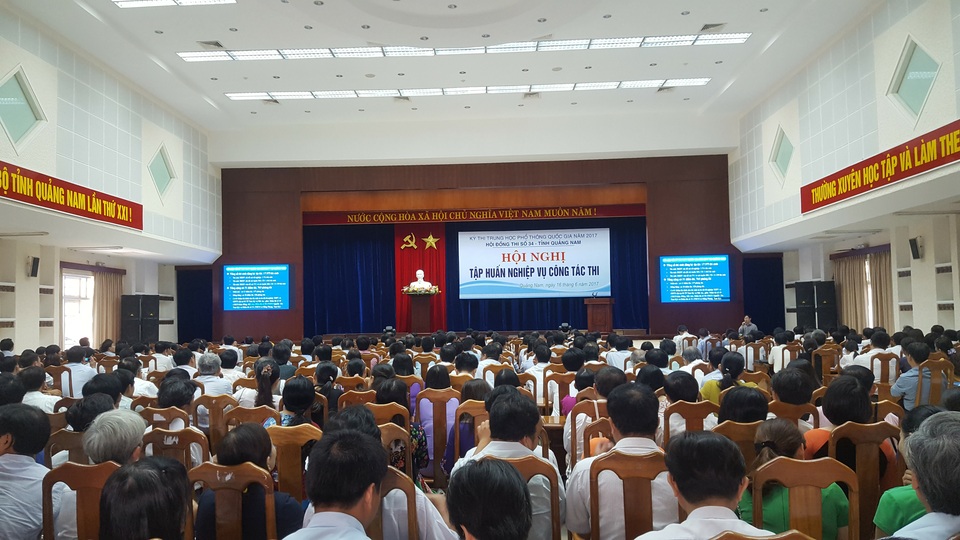 Sẵn sàng cho kỳ thi THPT quốc gia năm 2017 - 3
Ngành giáo dục Quảng Nam tổ chức hội nghị tập huấn cho giáo viên trước kỳ thi. (Ảnh: Công Bính)