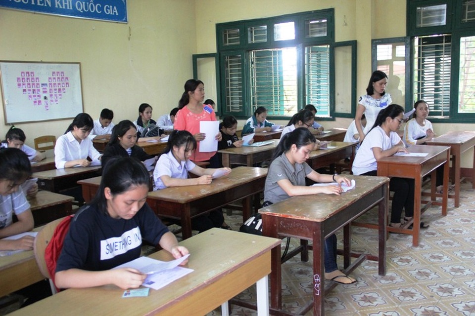 Đề Văn vừa sức, thí sinh hớn hở rời phòng thi - 29 Thí sinh Quảng Trị phấn khởi bước vào kỳ thi THPT Quốc gia 2017