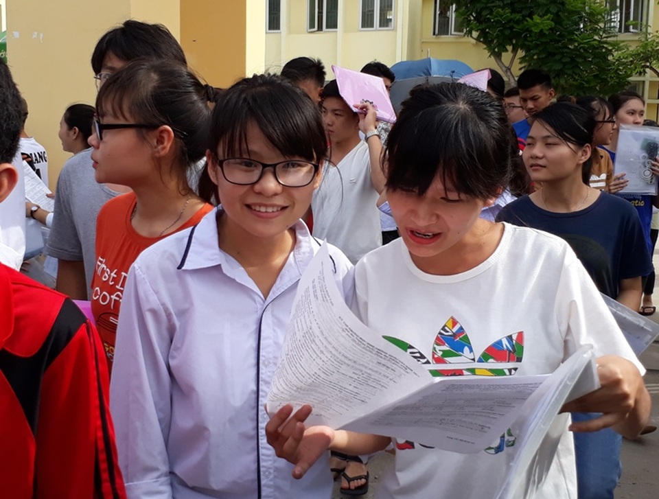 Đề thi tiếng Anh vừa tầm - 7 Nhiều thí sinh rời điểm thi với tâm trạng khá thoải mái