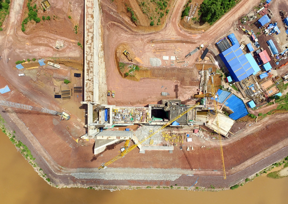 Nổ bình gas ở Lào, 6 công nhân Việt tử vong - 1
Công trình thủy điện Nậm Nghiệp, bản Hạt, huyện Bô ly khăn, tỉnh Bô ly khăm xây (Lào), nơi xảy ra vụ nổ làm 6 công nhân Việt bị chết, 2 công nhân khác bị thương.