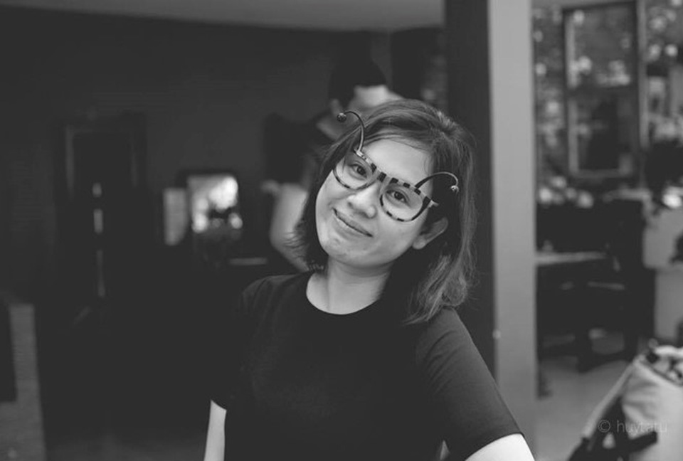 
Chi Ngô (28 tuổi), Giám đốc phát triển thương hiệu Công ty Cổ phần Cơ điện lạnh Đại Việt, TPHCM vẫn không quên được những bỡ ngỡ và cảm thấy sốc tinh thần khi trong thời gian du học tại trường đại học Victoria University, thành phố Melbourne, Úc.
