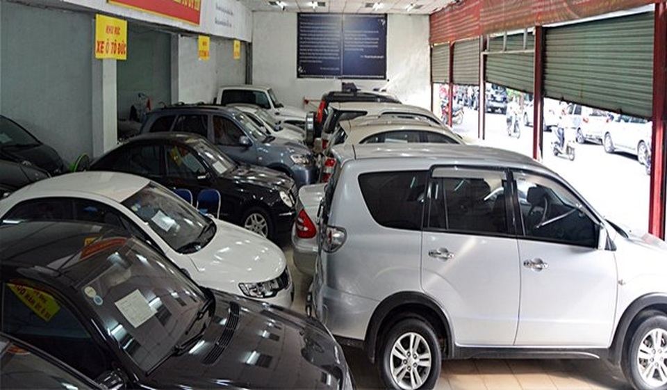 Đại gia ô tô lỗ nặng: Đóng showroom, đi bán nước ngọt, quần áo - 1
Nhiều DN kinh doanh ô tô phải đóng cửa do thua lỗ (ảnh minh họa)