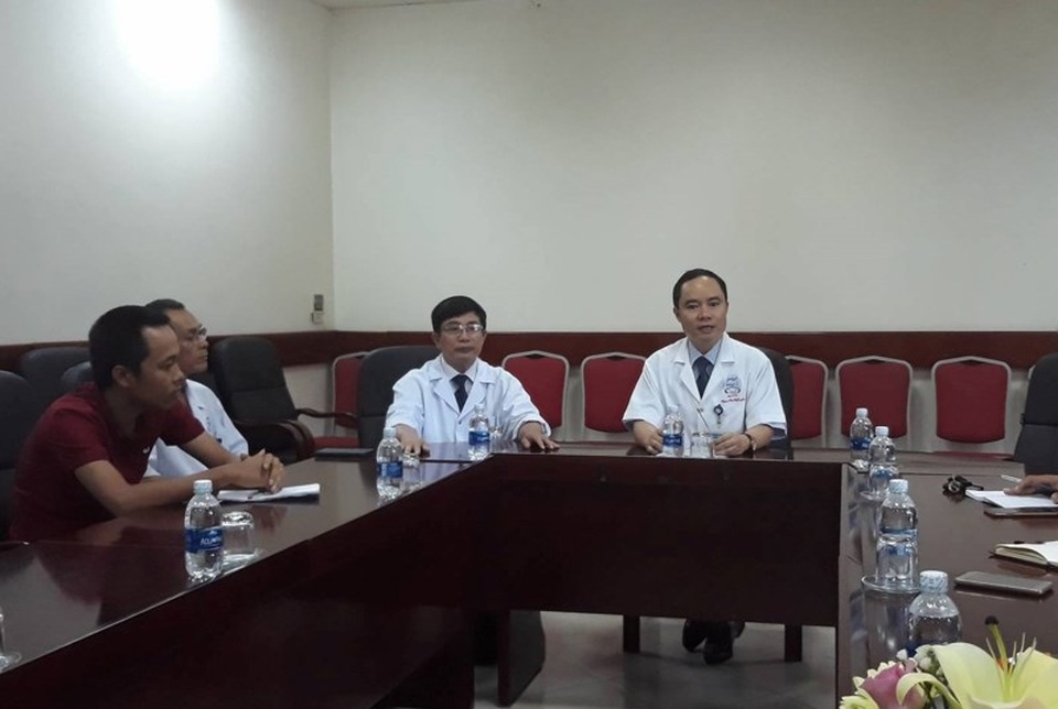 Người nhà tố bác sĩ tắc trách khiến thai nhi chết lưu - 1 Bệnh viện thông tin đến báo chí.