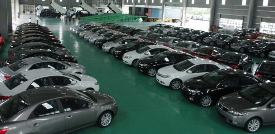 Mua ô tô giảm giá sốc, cẩn thận kẻo ‘rước họa vào thân’ - 1 Mua ô tô giảm giá sốc, cẩn thận ‘rước họa vào thân’!