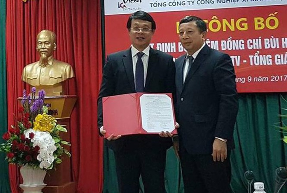 Cách chức tổng giám đốc tập đoàn, đến ngày tàn đại gia mất nghiệp - 1 Ông Minh ngày nhận quyết định bổ nhiệm