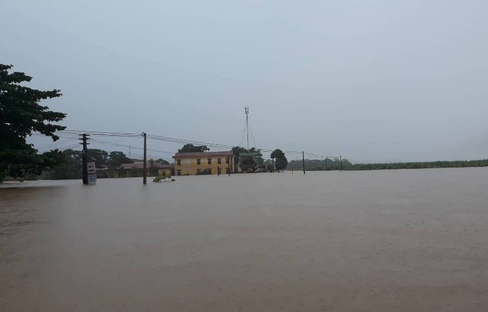 Hòa Bình: 4 học sinh thương vong trong 3 ngày mưa lũ - 2 Nhiều trường học chưa thể dạy học trở lại do nước lũ