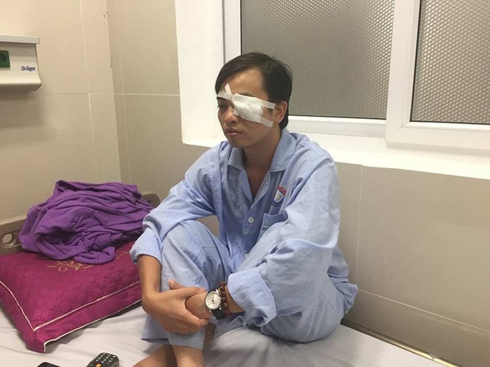 Một bác sỹ bị hành hung ngay trước cửa phòng cấp cứu - 1 Anh Trần Văn Sơn, bác sỹ Khoa cấp cứu, Bệnh viện Hữu nghị Việt Nam - CuBa Đồng Hới kể lại sự việc