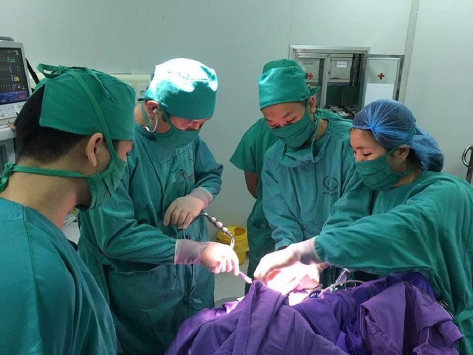 Bé 3 tuổi chấn thương sọ não sau cú ngã trong nhà - 1 Bé 3 tuổi chấn thương sọ não sau cú ngã trong nhà - 1