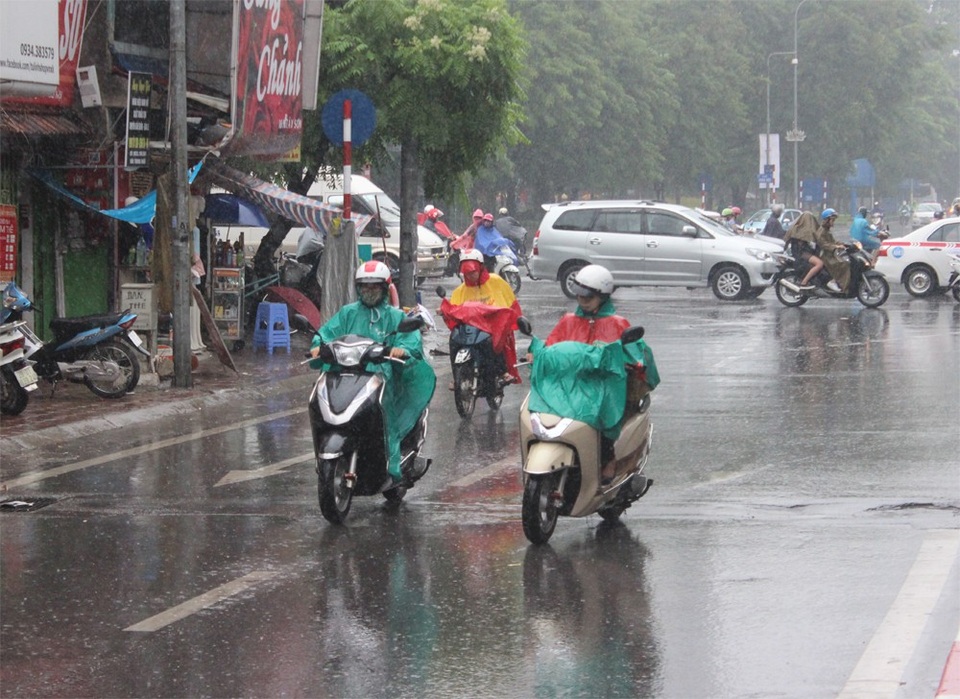 Miền Bắc mưa rét, vùng núi cao có nơi dưới 8 độ C - 1 Miền Bắc mưa rét, vùng núi cao có nơi dưới 8 độ C - 1
