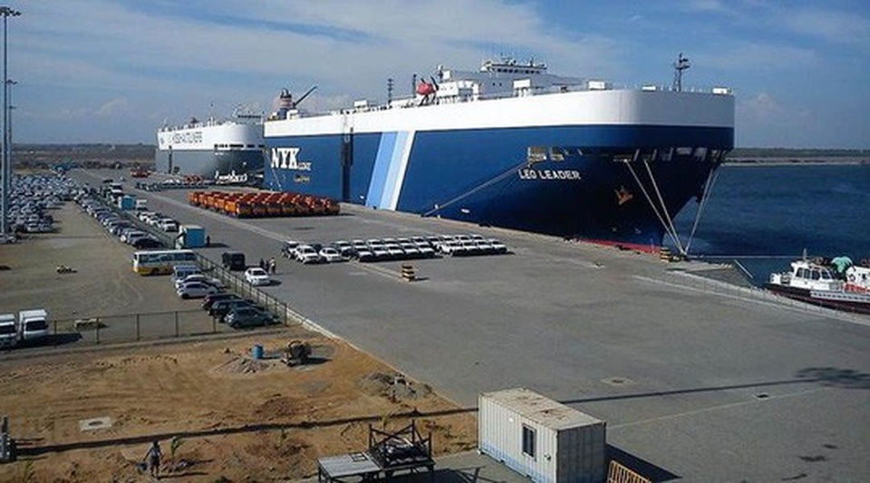 Trao cảng cho Trung Quốc, Sri Lanka nhận nóng 292 triệu USD - 1
Cảng Hambantota nằm ở vị trí chiến lược nhìn ra Ấn Độ Dương. Ảnh: INDIAN EXPRESS