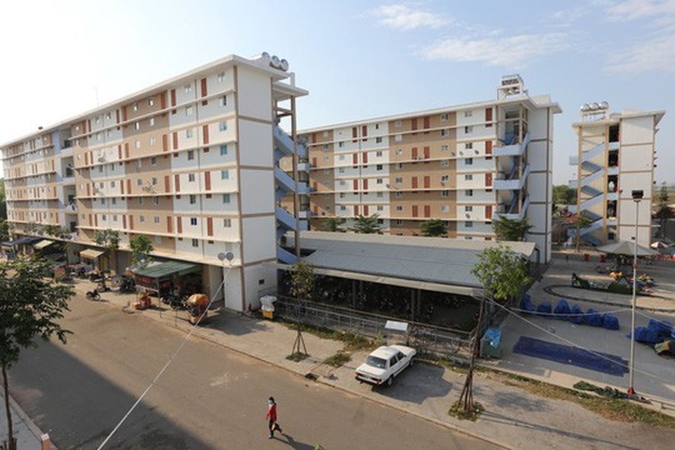 Xây căn hộ giá 100 triệu đồng bán cho công nhân - 1
Nhà ở cho người lao động thu nhập thấp tại tỉnh Bình Dương. Ảnh: HOÀNG TRIỀU